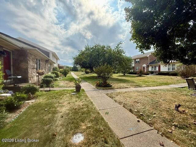 10415 Cottonwood Ct, Louisville, KY 40223