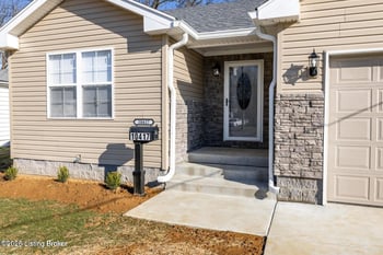 10417 La Plaza Ave, Louisville, KY 40272