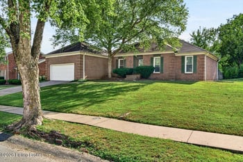 105 Beckley Woods Dr, Louisville, KY 40245