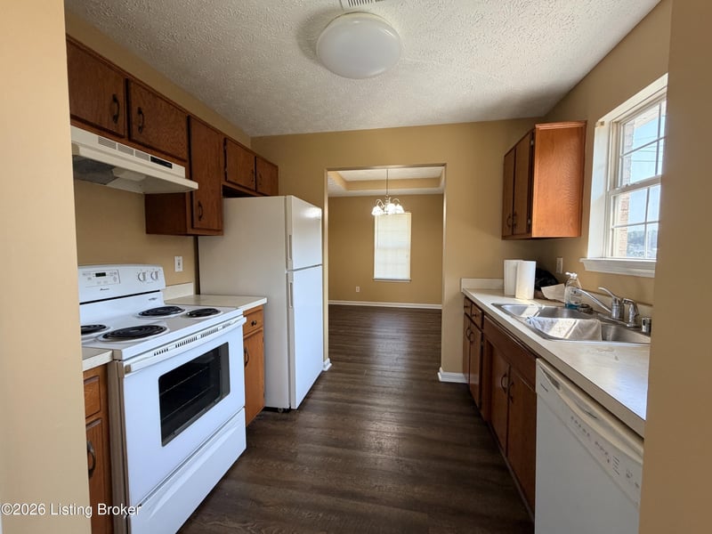105 Carnegie Ct, Bardstown, KY 40004