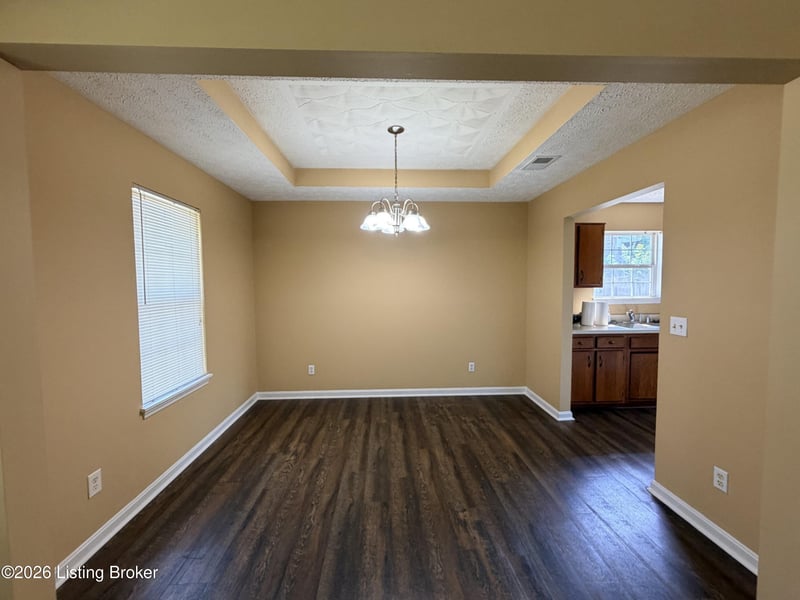 105 Carnegie Ct, Bardstown, KY 40004