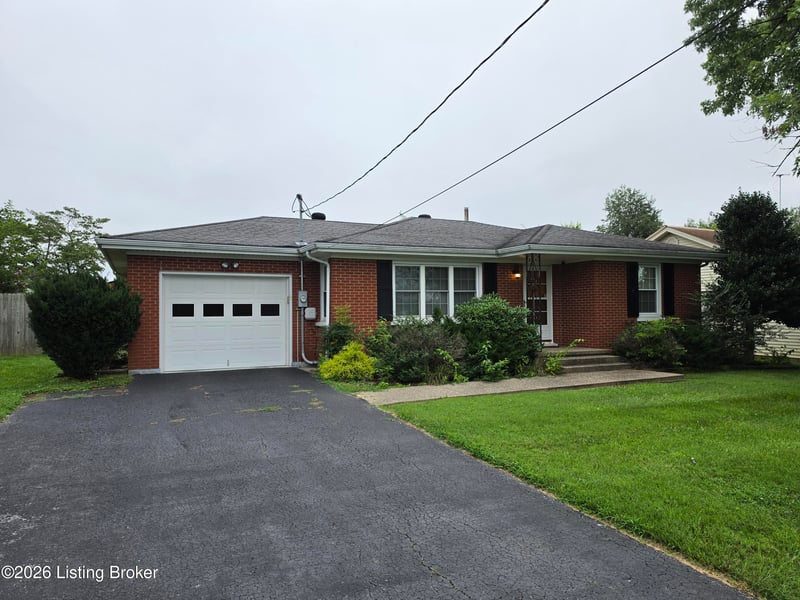 105 Greenhill Dr, Campbellsville, KY 42718