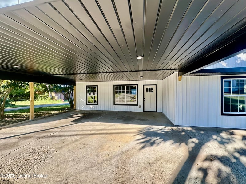 105 Hayward Rd, Vine Grove, KY 40175