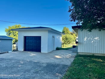 105 Hayward Rd, Vine Grove, KY 40175
