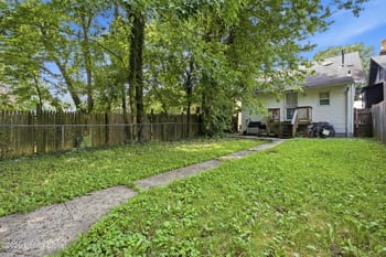 105 S 43rd St, Louisville, KY 40212