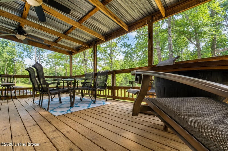 105 Tulip Ln, Mammoth Cave, KY 42259