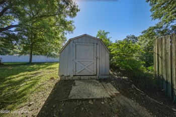 10501 Blue Lick Rd, Louisville, KY 40229