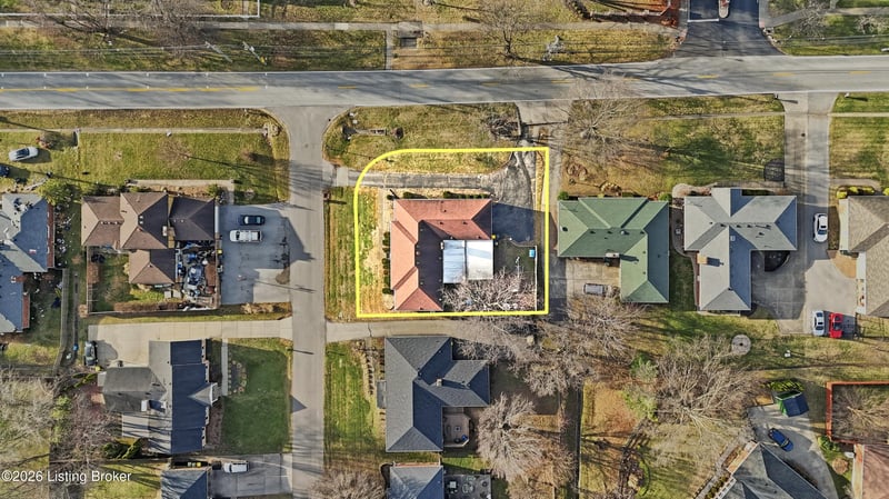 10501 Lawrencekirk Ct, Louisville, KY 40243