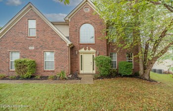 10501 Providence Dr, Louisville, KY 40291