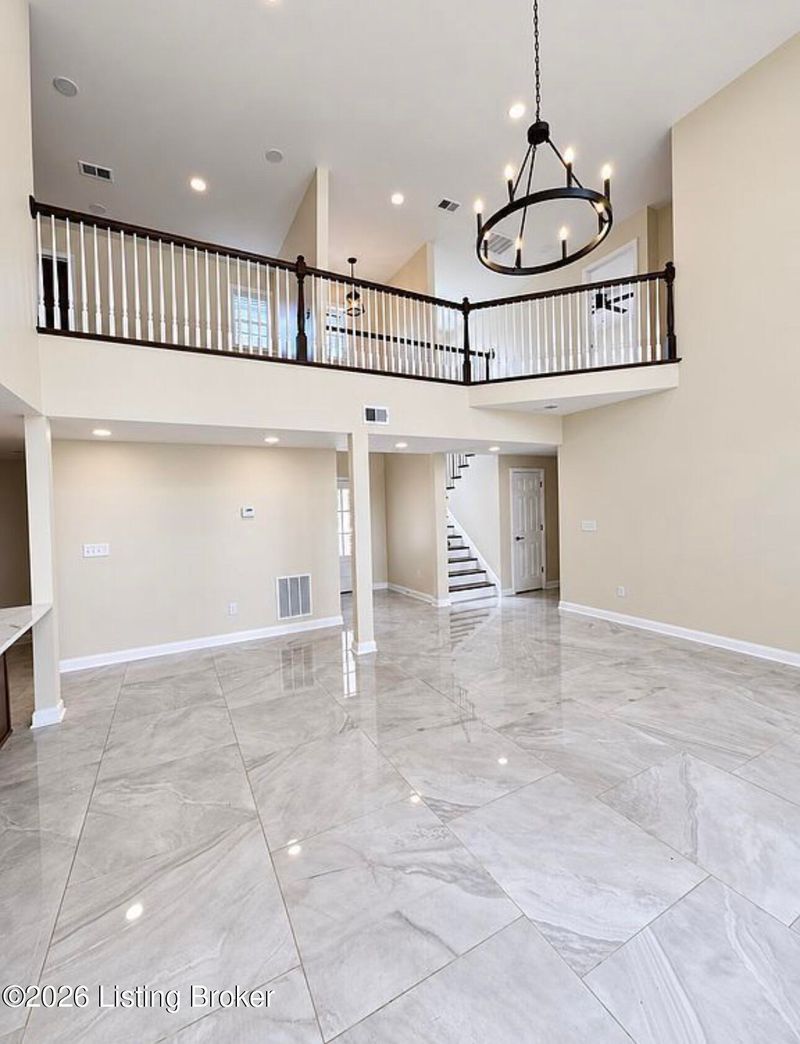 10505 Holly Berry Dr, Louisville, KY 40299