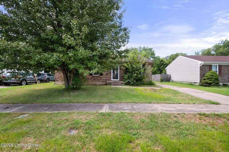 10508 Hill Peak Ct, Louisville, KY 40229