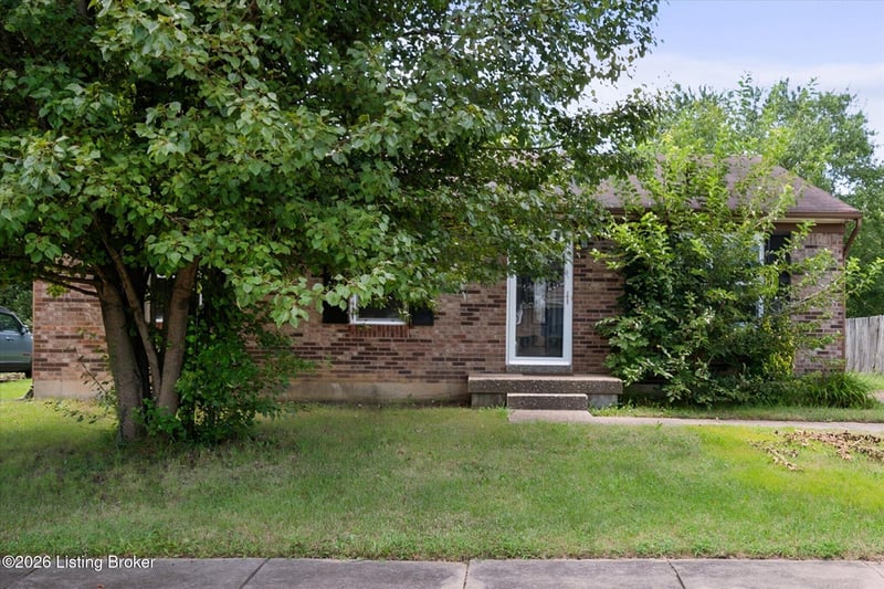 10508 Hill Peak Ct, Louisville, KY 40229