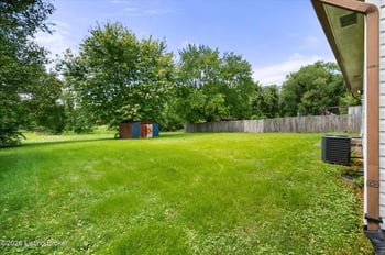 10508 Hill Peak Ct, Louisville, KY 40229