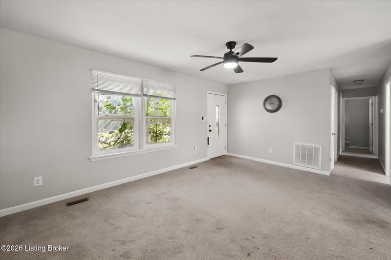 10508 Hill Peak Ct, Louisville, KY 40229