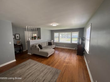 10508 Torrington Rd, Louisville, KY 40272