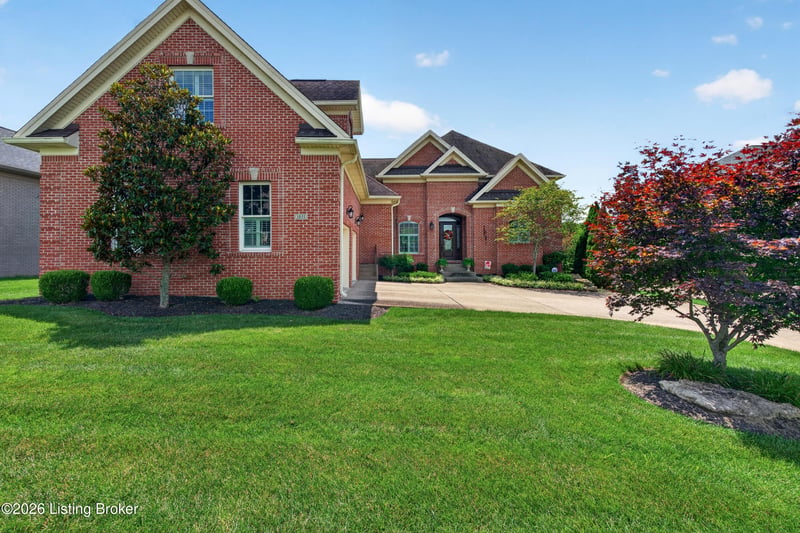 1051 Champions Cir, Simpsonville, KY 40067