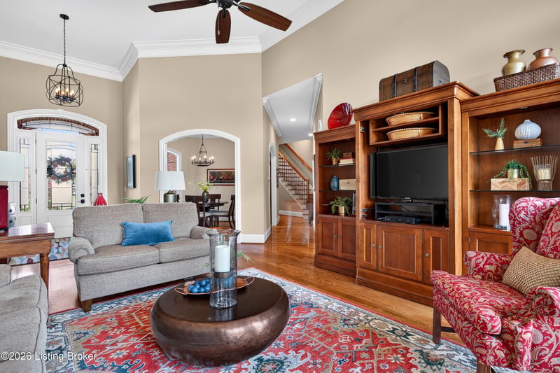 1051 Champions Cir, Simpsonville, KY 40067