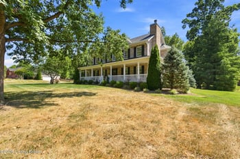 1052 Chapel Creek Trl, New Albany, IN 47150