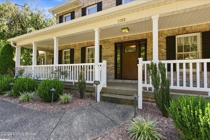 1052 Chapel Creek Trl, New Albany, IN 47150