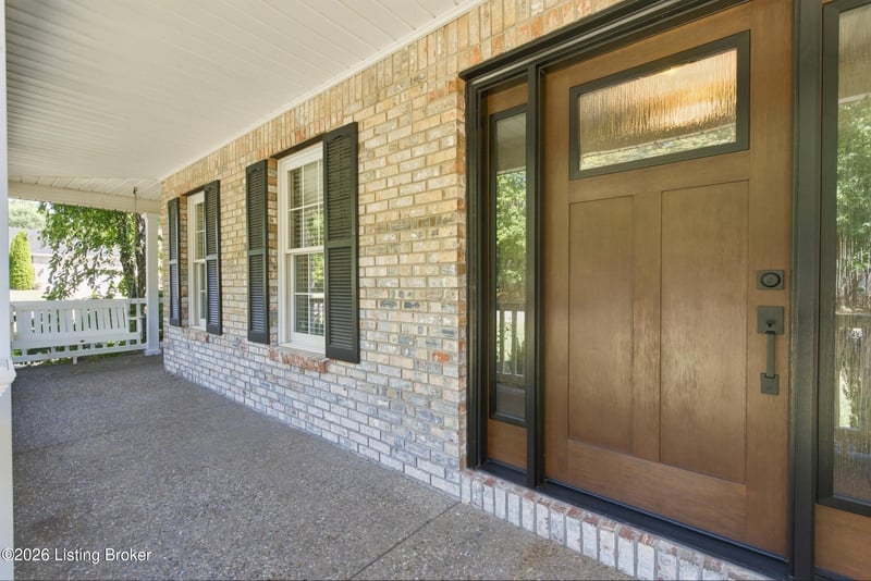1052 Chapel Creek Trl, New Albany, IN 47150