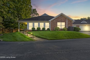 10536 Eagle Pines Ln, Louisville, KY 40223