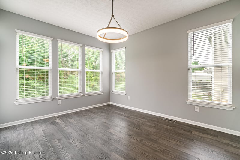 10536 Vista View Dr, Louisville, KY 40291