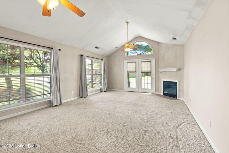10546 Monticello Forest Cir, Jeffersontown, KY 40299