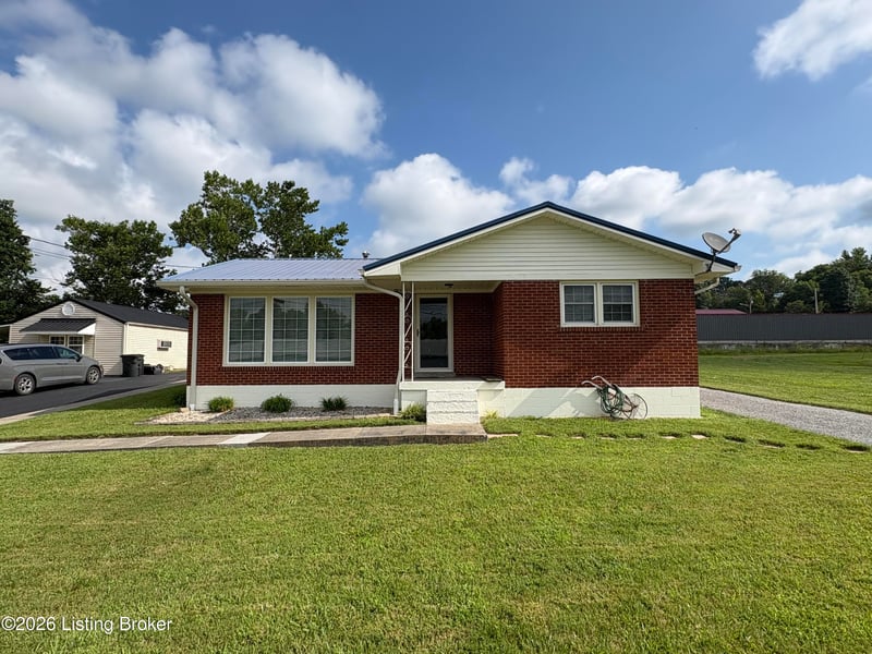 106 Meadow Ln, Greensburg, KY 42743