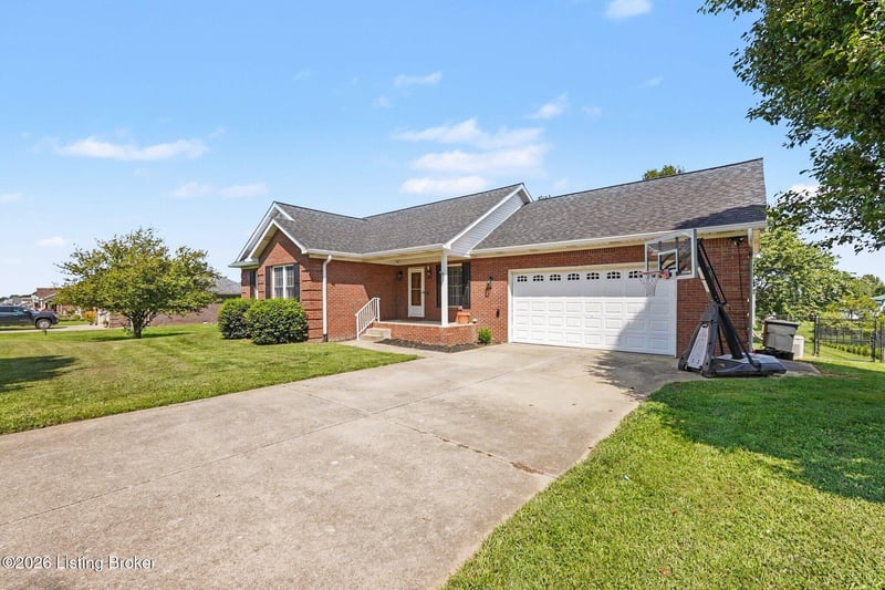106 Sunfish Creek Dr, Bardstown, KY 40004