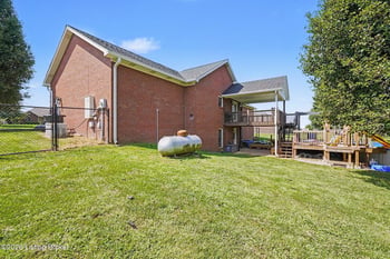 106 Sunfish Creek Dr, Bardstown, KY 40004