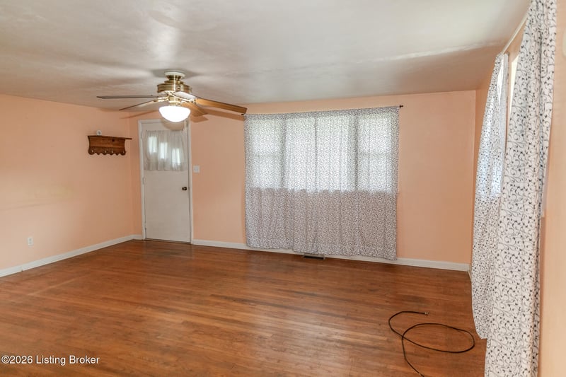 106 W 1st St, Hanover, IN 47243