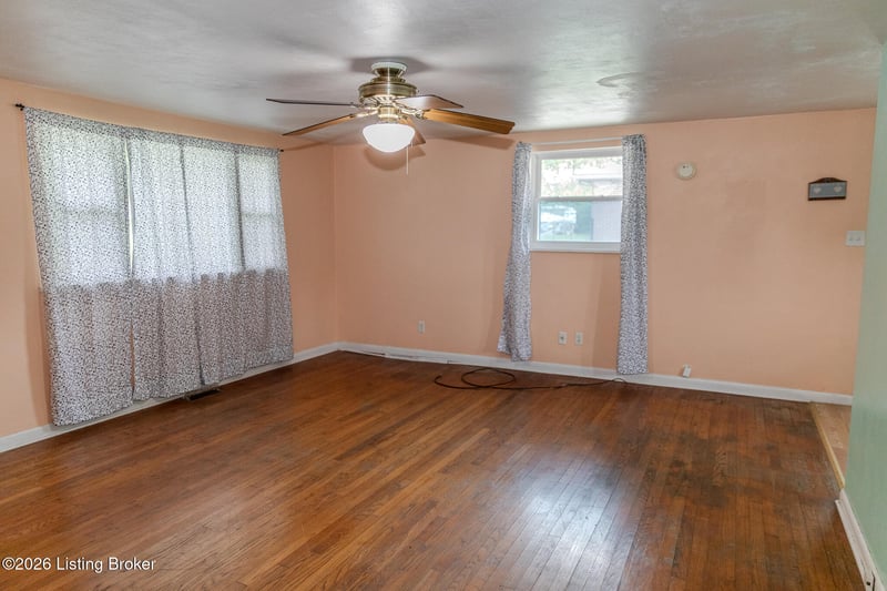 106 W 1st St, Hanover, IN 47243