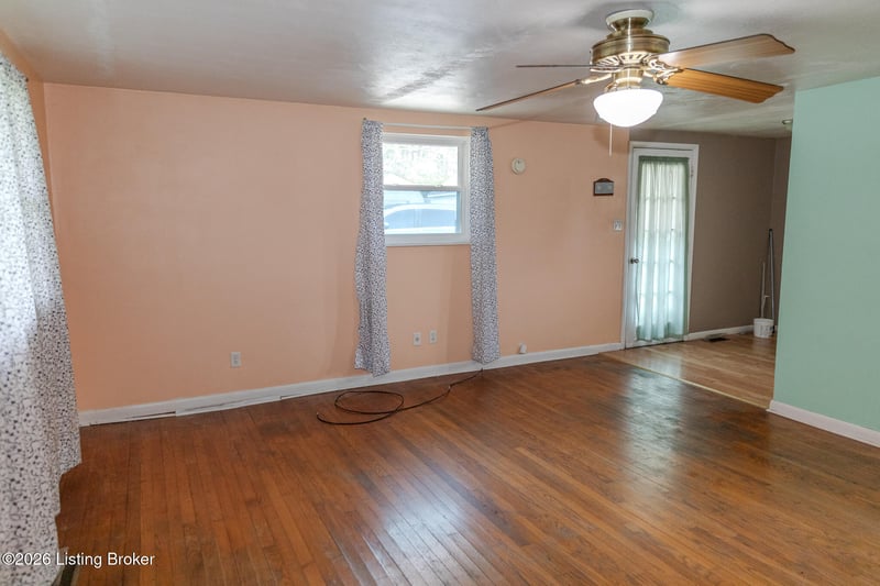 106 W 1st St, Hanover, IN 47243