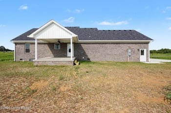 106 Woodford Dr, Bardstown, KY 40004
