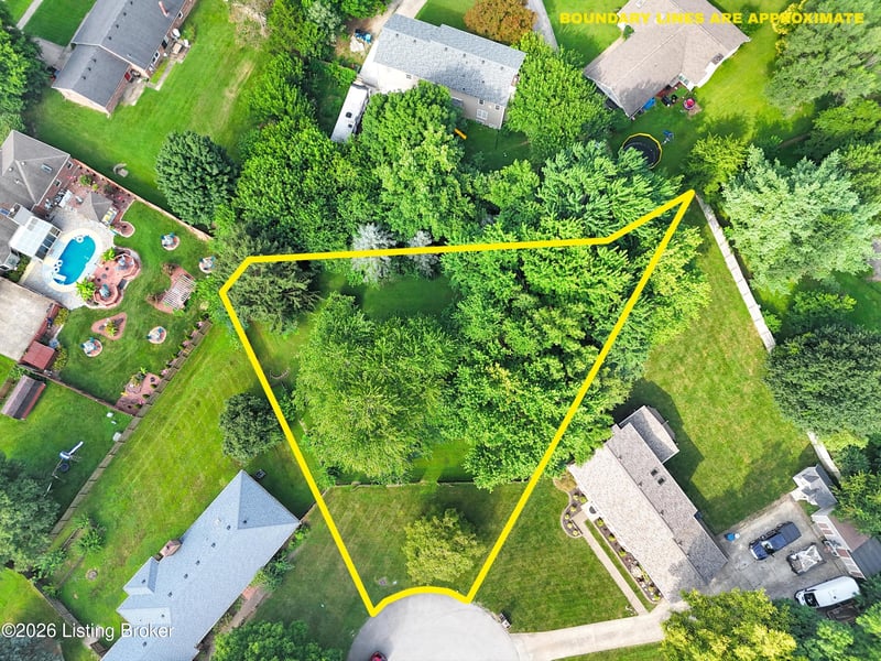 10600 Grassy Ct, Louisville, KY 40241