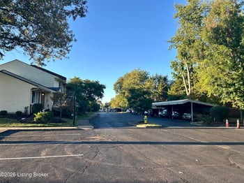 10605 Sycamore Trl, Louisville, KY 40223