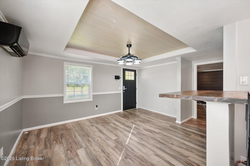 10606 Alton Ln, Louisville, KY 40118
