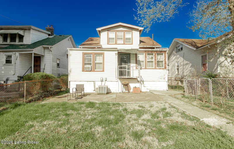 1061 Cecil Ave, Louisville, KY 40211