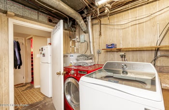 1061 Cecil Ave, Louisville, KY 40211