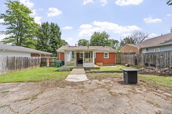 10612 Charlene Dr, Fairdale, KY 40118