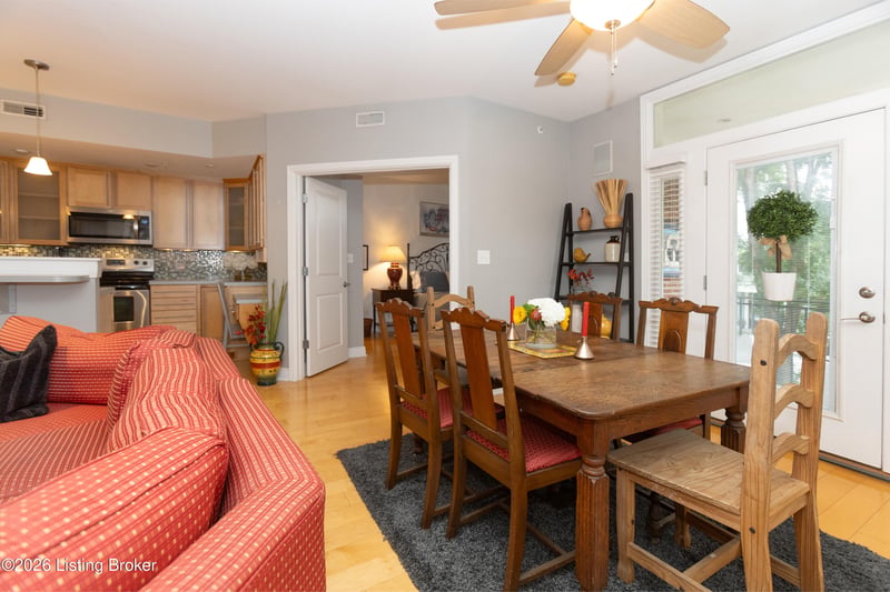 10619 Meeting St #203, Prospect, KY 40059