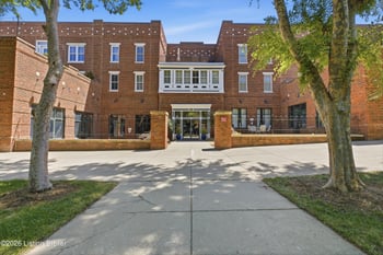 10619 Meeting St #204, Prospect, KY 40059