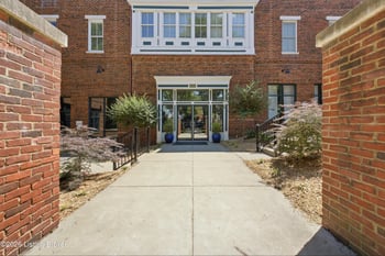 10619 Meeting St #204, Prospect, KY 40059