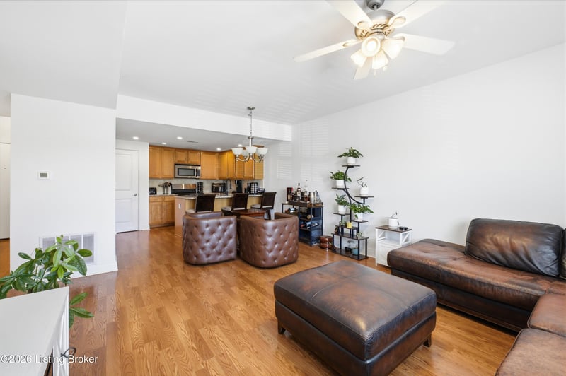 10619 Meeting St #204, Prospect, KY 40059