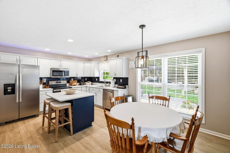 10621 Dry Creek Way, Louisville, KY 40299