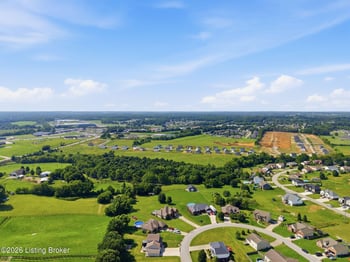 1065 Running Brook Dr, Lawrenceburg, KY 40342