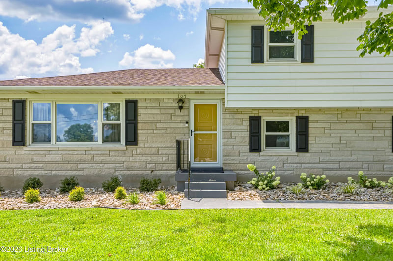 107 Donna Dr, Brandenburg, KY 40108