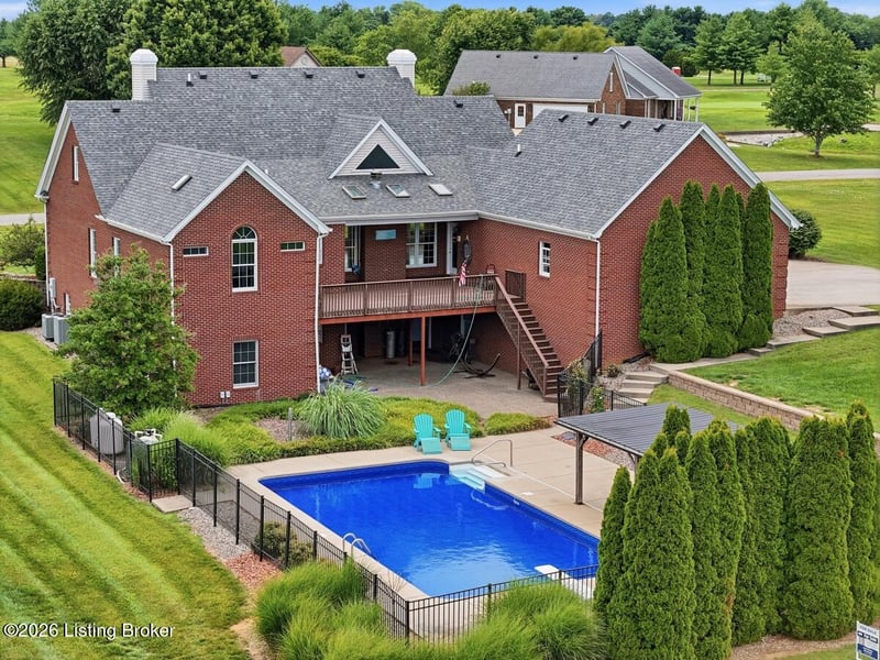 107 Fairway Dr, Hodgenville, KY 42748