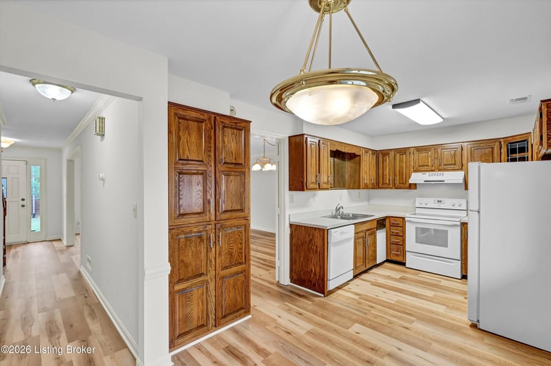 107 Shelby Pointe Dr, Louisville, KY 40223