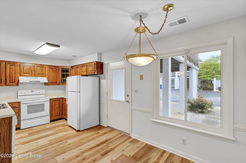 107 Shelby Pointe Dr, Louisville, KY 40223
